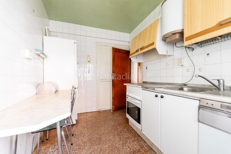 Foto 69b644a0-37e1-4aae-9aa8-f59f8ffd315d. Pis a avenida constitucion 20 a Tornavacas