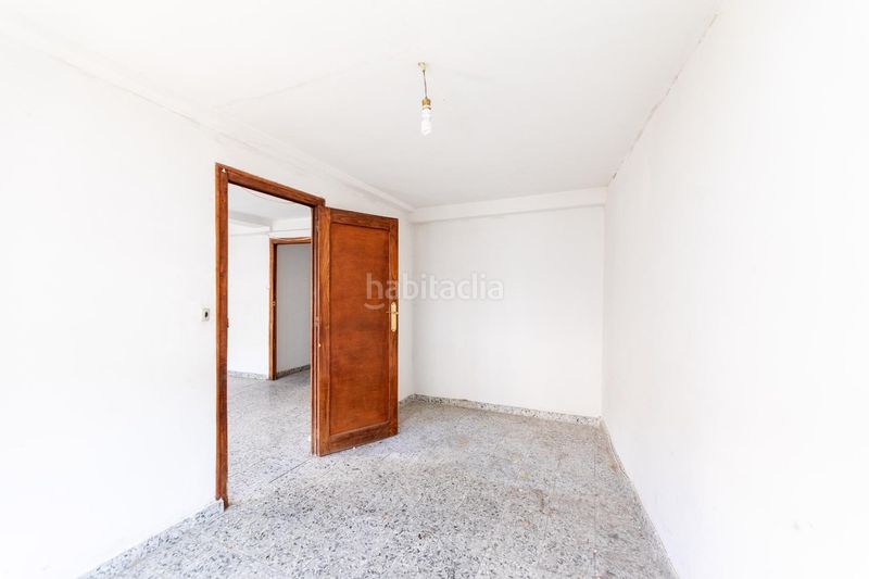 Foto 983e14a0-38ba-41c7-9ab3-515a8655ff86. Pis a avenida constitucion 20 a Tornavacas