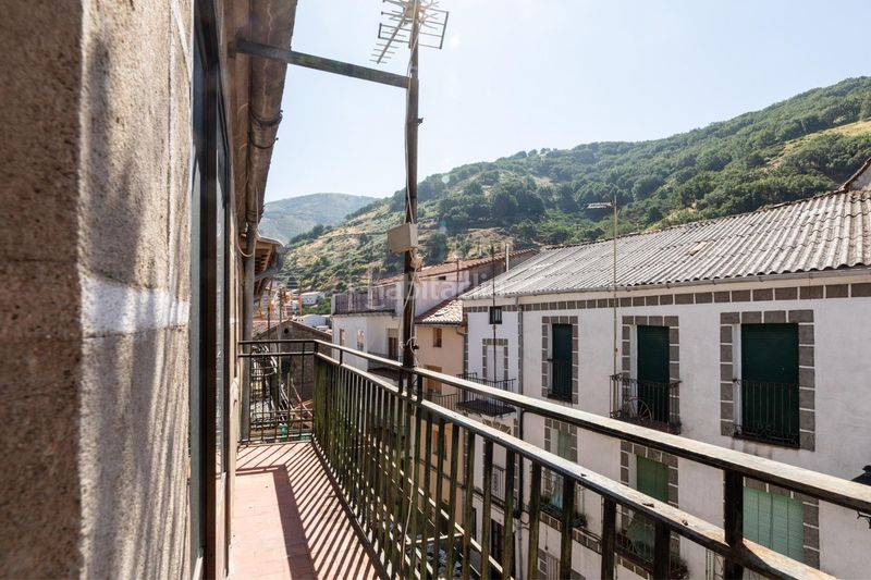 Foto d84594af-13ed-4121-a6f1-fd0b3860b9a0. Pis a avenida constitucion 20 a Tornavacas