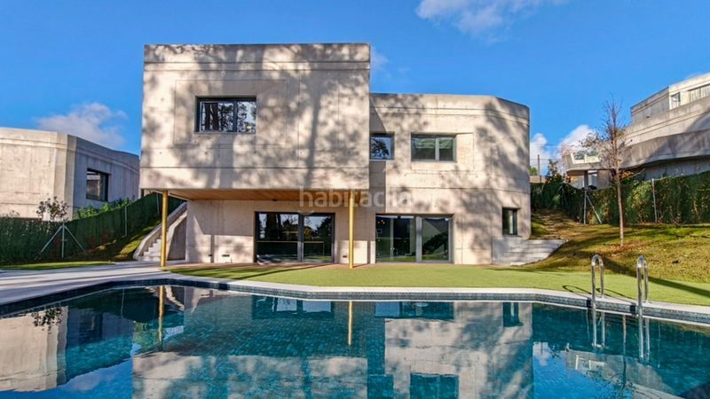 Foto 880b57f4-f7e9-429e-b40e-3a10dda167a1. Lloguer xalet amb aparcament piscina a Casco Antiguo Torrelodones