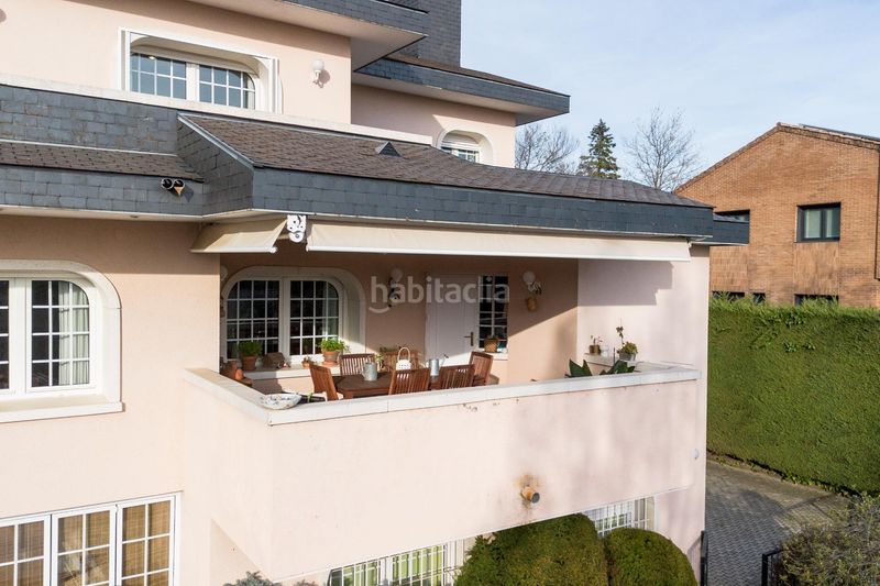 Foto 2d72bea4-5ff4-45d9-8782-5e79bc918d0f. Chalet en Los Robles Torrelodones