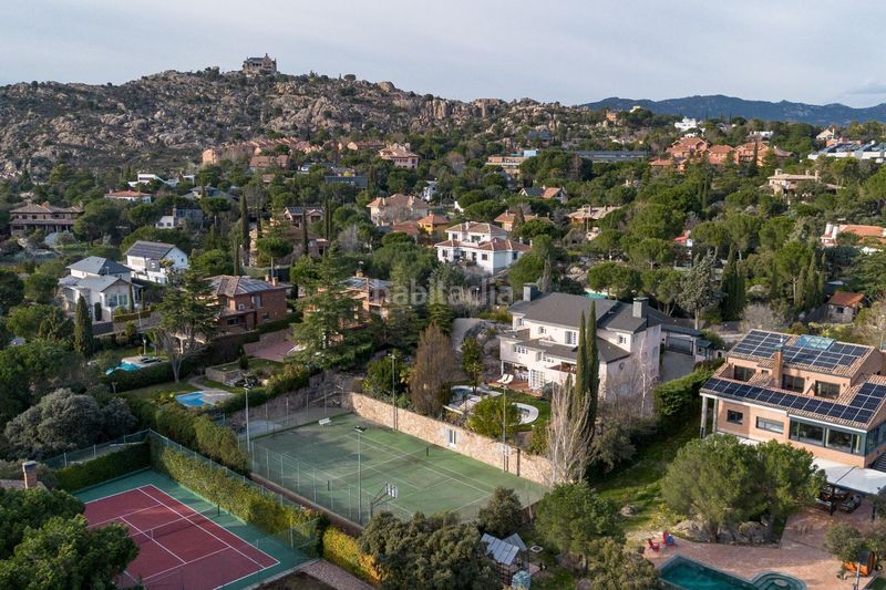 Foto 65010b57-4a17-48f6-95cb-e8f7d3a5ba15. Chalet en Los Robles Torrelodones