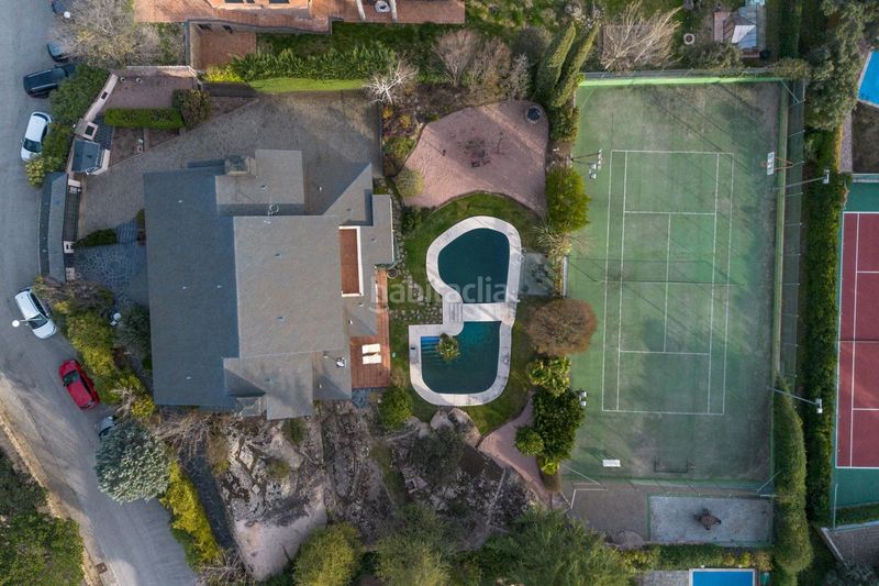 Foto f43b5d18-b0db-4ec4-b2f3-32c133f6deed. Chalet en Los Robles Torrelodones