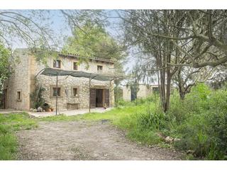 Mas à Manacor Centre. Casa de campo con luz de gesa en zona tranquila entre manacor y