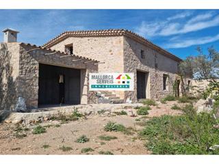 Masia a Sant Llorenç des Cardassar. Espectacular casa de campo mallorquina en son carrió.
