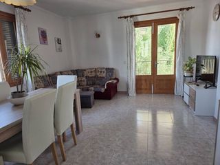 Flat  Calle alfabaguera. Piso en la primera planta del edificio en sillot con posibilidad