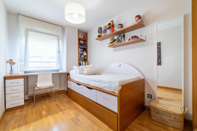 Foto 6445b4ea-98e5-405d-accb-c8dbac3dd4fa. Ático ksa inmobiliaria en Puerta Bonita Madrid