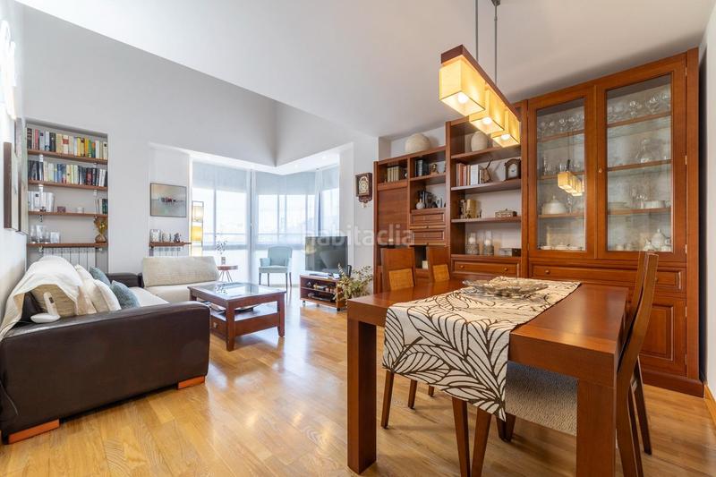 Foto 9d7f8a9b-f0a1-417f-a8d2-8d697136149a. Ático ksa inmobiliaria en Puerta Bonita Madrid