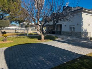 Chalet à Castellarnau. Chalet en venta en castellarnau