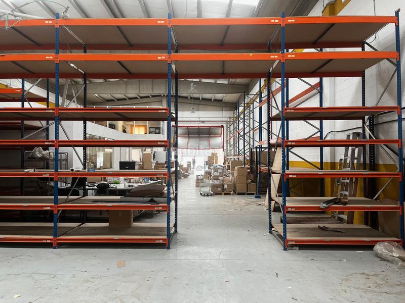 Foto 16cb5f27-b574-4828-9e92-06dc7b94f926. Rent industrial building in Sud-Zona Industrial Castellar del Vallès