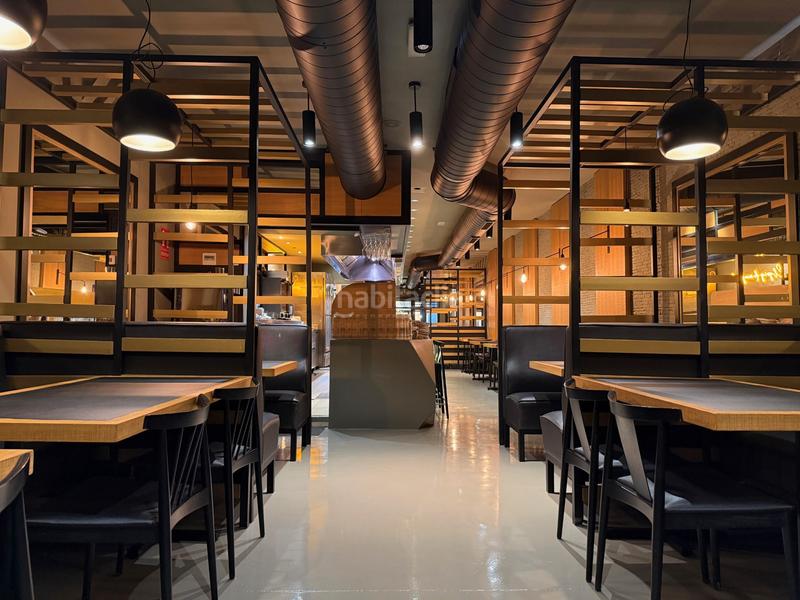 Foto 8b86c4a2-5cc3-44a6-8d90-051f30988e1c. Traspaso local comercial restaurante en traspaso en el centro con licencia y equipamiento en Sabadell