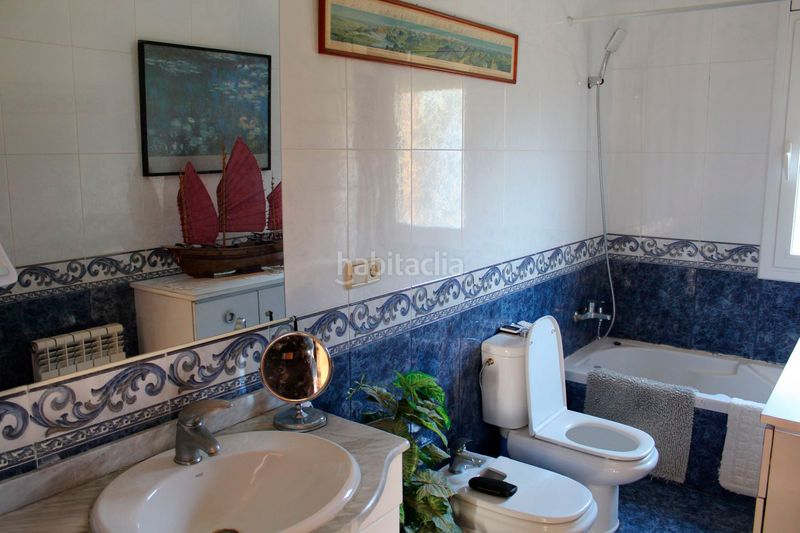 Foto 30fb5d7d-5e22-4301-ad71-3188a4b1539b. Casa amb calefacció aparcament a Can Font-Ca n'Avellaneda Castellar del Vallès