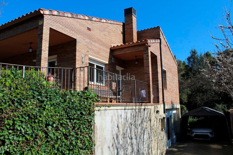 Foto 3f7de080-0ad6-4a74-9ecc-d4b072aa9a8c. Casa amb calefacció aparcament a Can Font-Ca n'Avellaneda Castellar del Vallès