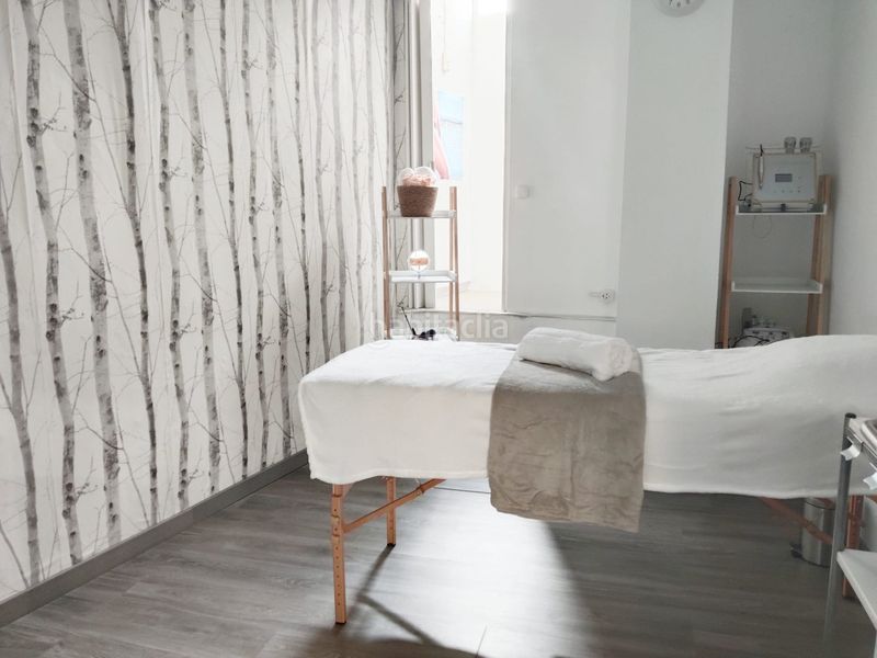 Foto b36ce13f-abde-414b-82ba-131087423c28. Traspàs local comercial a Eixample Sabadell