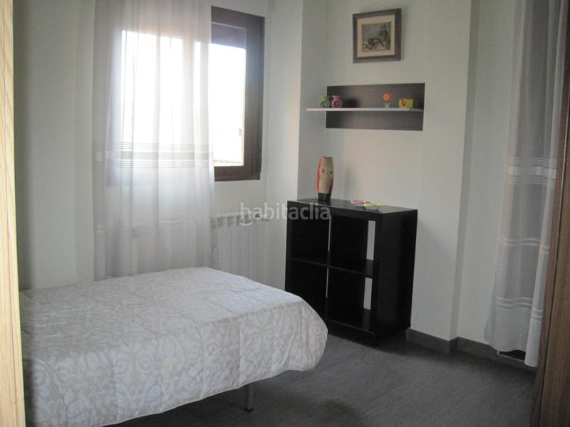 Foto 5af42a80-7681-419d-98e2-b62c87ecb804. Rent flat with heating in Reyes Católicos Alcalá de Henares