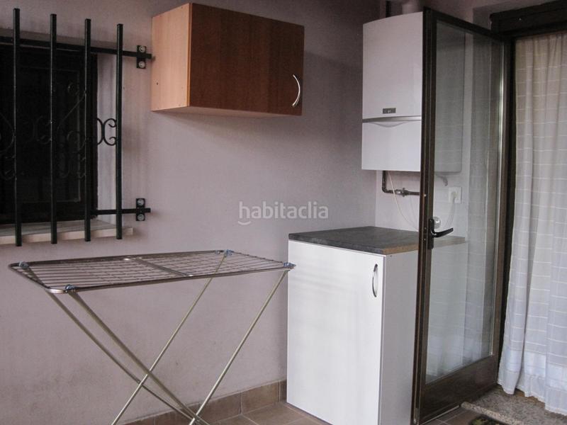 Foto b28bb8a2-3fd3-4425-aa25-b5ae10b2d741. Rent flat with heating in Reyes Católicos Alcalá de Henares