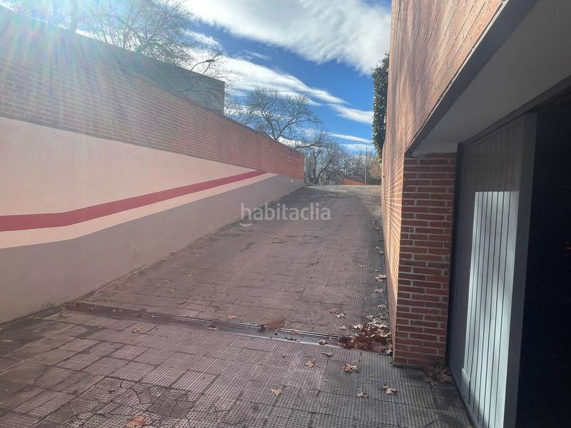 Foto 3fd14141-1f18-40a0-ab2a-4194addf111f. Parking voiture dans calle de albacete 1 dans Val Alcalá de Henares