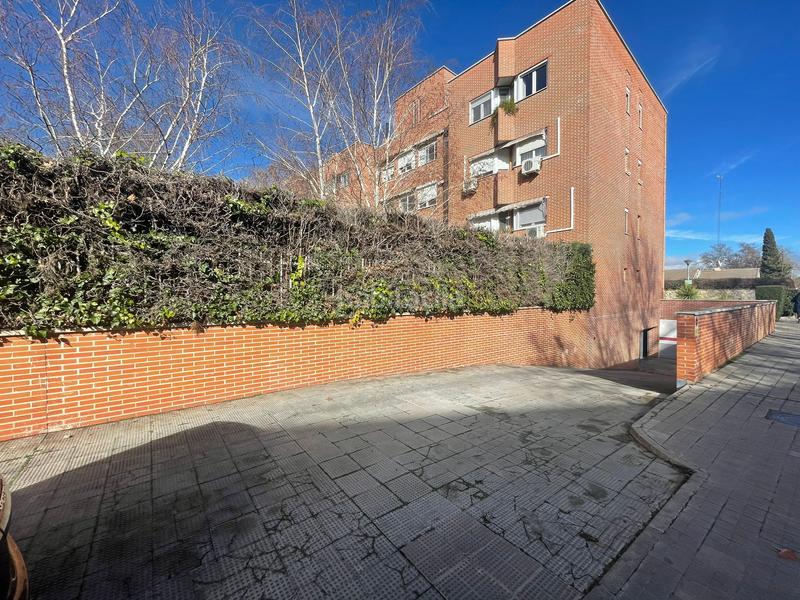 Foto 6b7365e2-9c3e-4e6a-a21f-4cdc12e8fb57. Parking voiture dans calle de albacete 1 dans Val Alcalá de Henares