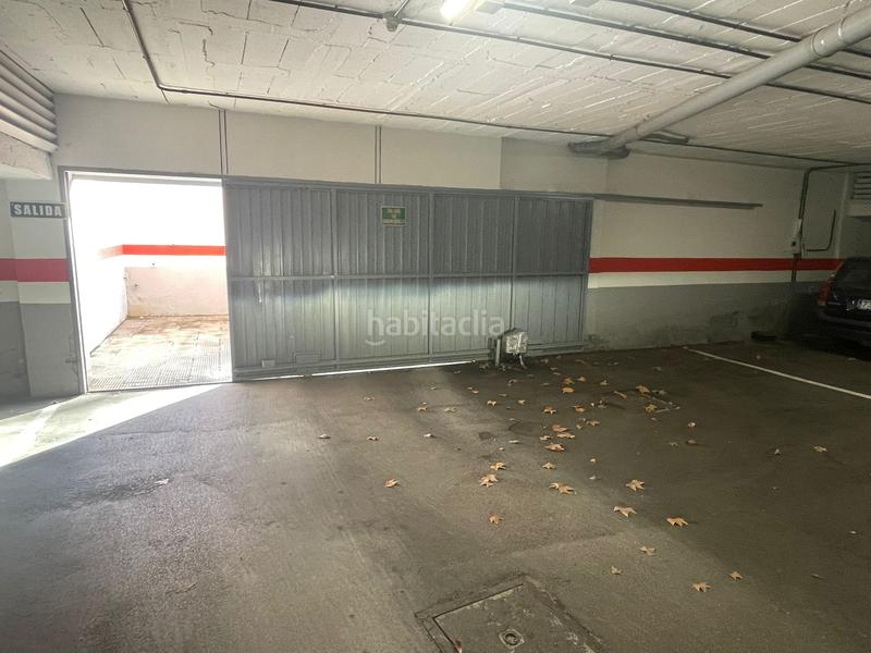 Foto dedc9601-b94f-4cca-a90f-4a3525ca2d70. Parking voiture dans calle de albacete 1 dans Val Alcalá de Henares