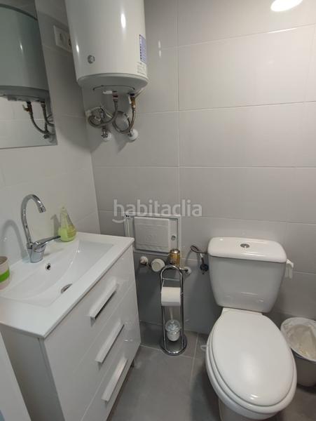 Foto 464c1f7f-8fc0-4804-869c-09818a4dfafb. Local comercial en calle Valladolid 0 en Val Alcalá de Henares