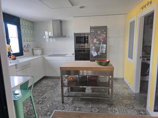 Casa aparellada a La Dehesa - El Pinar. Rm inmobiliaria vende exclusiva vivienda chalet de esquina parea