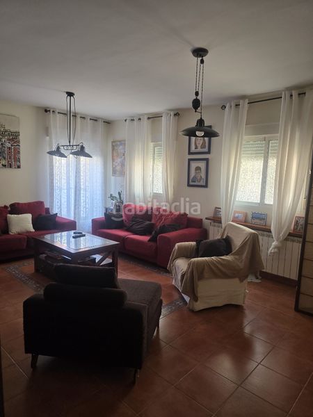 Foto 6d5a5157-034f-4b00-8114-447cfeec6c44. Casa adossada amb calefacció a Centro Navalcarnero