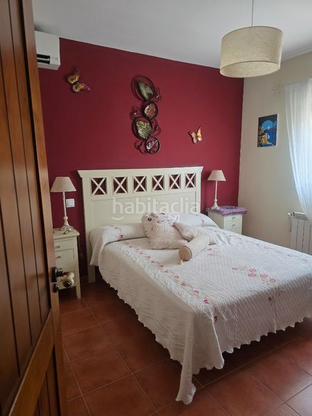 Foto a9151dc2-a972-40e2-9a2e-42ac622139e1. Casa adossada amb calefacció a Centro Navalcarnero