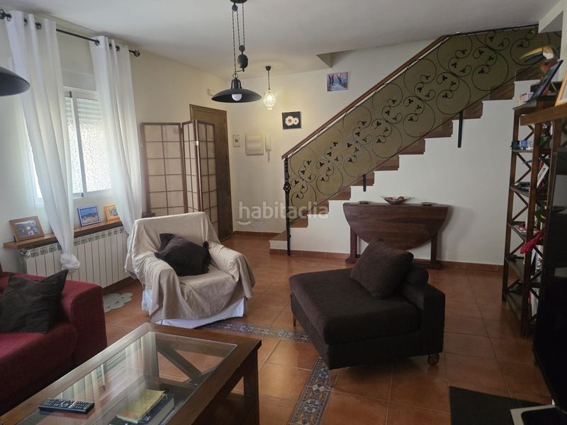 Foto cee895a8-706b-4674-96d7-793c091dc2e7. Casa adossada amb calefacció a Centro Navalcarnero