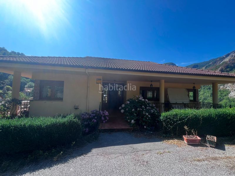 Foto 2da640f8-7bb1-4a57-b56a-271017d75784. Casa amb xemeneia calefacció a Oseja de Sajambre