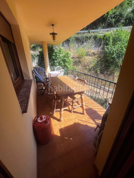 Foto f785db4c-1844-4fe8-882b-20579c32ce48. Casa amb xemeneia calefacció a Oseja de Sajambre