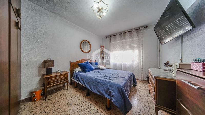 Foto c9d0df89-1a9f-4b10-98c1-0ec4db47f4f9. Piso te presento este piso con terraza situado en parque lisboa en la conocida calle alcalde josé aranda, en Alcorcón