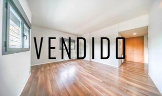 Planta baja en Prado de Santo Domingo. Piso en venta de esquina, de 2 habitaciones y 1 baño en el ensan