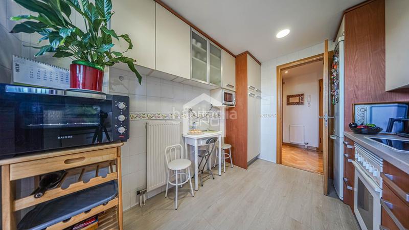 Foto 3d31fb37-1cf8-4bc0-9429-1755e4a2f656. Appartamento con riscaldamento parcheggio piscina in Alcorcón