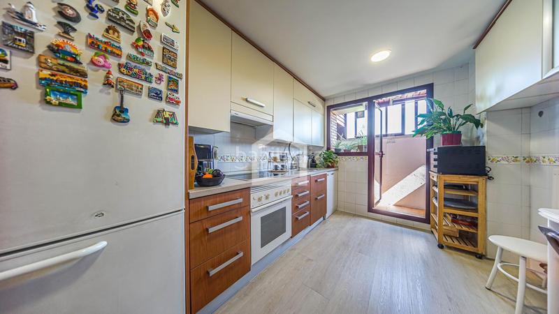 Foto 5edb3159-7e6d-47f1-8cec-d7789a7d123f. Appartamento con riscaldamento parcheggio piscina in Alcorcón