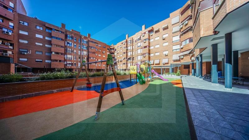 Foto 687d1083-31cf-4160-943f-c6588e94ee1e. Appartamento con riscaldamento parcheggio piscina in Alcorcón