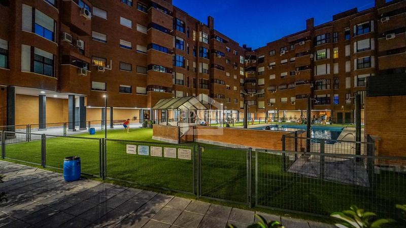 Foto ff52575b-4328-4da5-84fe-af9885041440. Appartamento con riscaldamento parcheggio piscina in Alcorcón