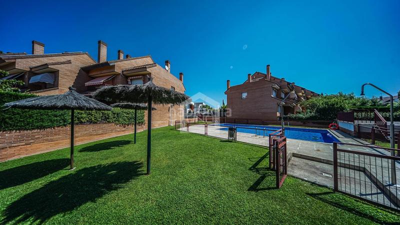 Foto c59cea6b-d88f-46f5-91cc-779fba957bce. Casa adossada amb calefacció piscina a Castillo-Campodón Villaviciosa de Odón