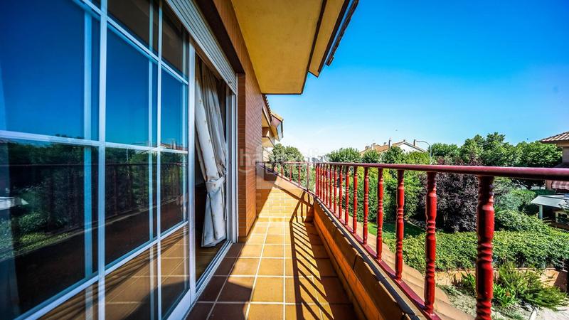 Foto d8269cdf-d9ee-4408-8b82-7664132623d6. Casa adossada amb calefacció piscina a Castillo-Campodón Villaviciosa de Odón