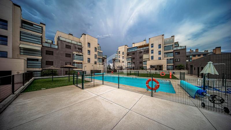 Foto ff5294ee-f9f6-45c6-9cf8-6cf52fb544ec. Piano terra con riscaldamento parcheggio piscina in Colmenar Viejo