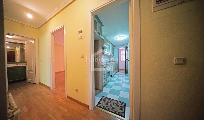 Foto 1394b52e-2396-407b-bb49-37976d8e0b35. Pis amb calefacció aparcament a Palomeras Bajas Madrid