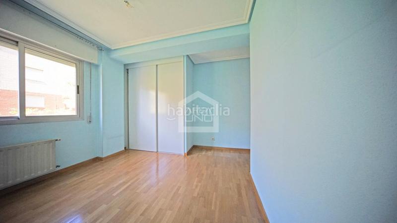 Foto 74c2becd-f7e3-4eaa-b2c1-893ad183b3b5. Pis amb calefacció aparcament a Palomeras Bajas Madrid