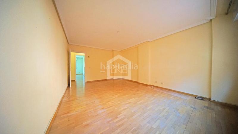 Foto a49b6ef5-f911-43d2-8888-150c804735f0. Pis amb calefacció aparcament a Palomeras Bajas Madrid