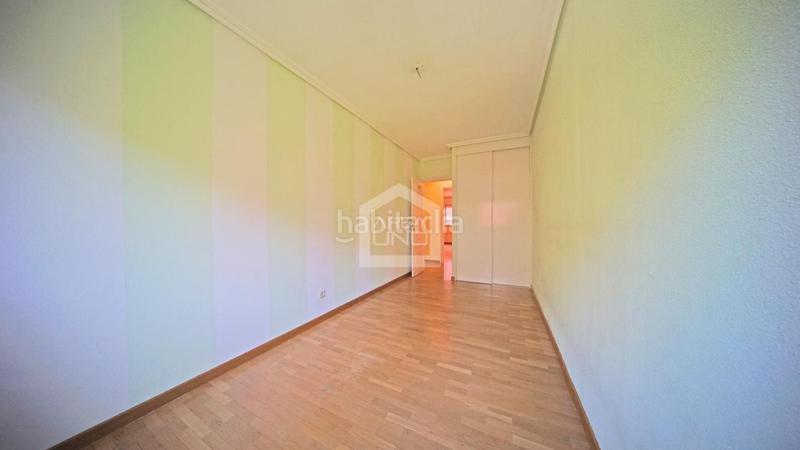 Foto bc8d21d3-a722-472d-ae8b-70cf621d858d. Pis amb calefacció aparcament a Palomeras Bajas Madrid