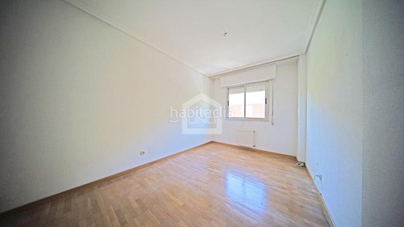 Foto bdbb872a-0caa-4463-815f-64f14d8fe216. Pis amb calefacció aparcament a Palomeras Bajas Madrid