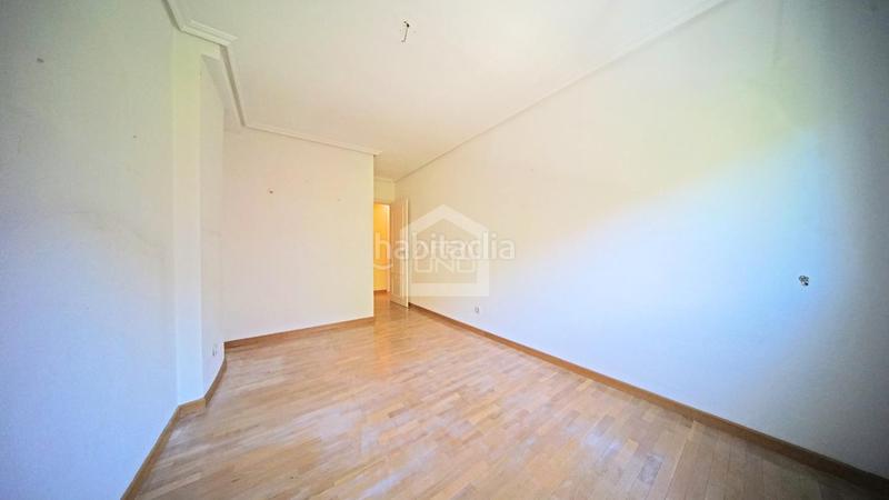 Foto c230086a-8315-42e5-a54e-9cccf0a8b138. Pis amb calefacció aparcament a Palomeras Bajas Madrid