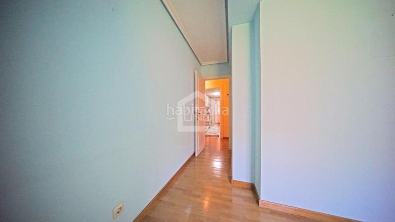 Foto e5354bc7-9954-41a0-bddb-4dbddf4a2b0e. Pis amb calefacció aparcament a Palomeras Bajas Madrid