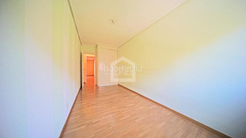 Foto ef9a2de9-8fee-49e6-a047-21c2a8254d3a. Pis amb calefacció aparcament a Palomeras Bajas Madrid