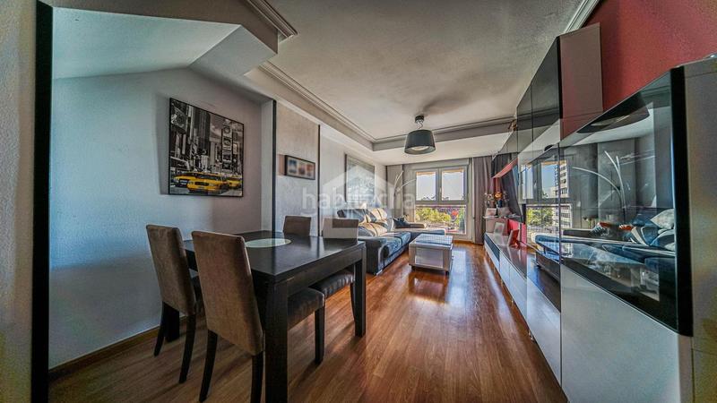 Foto 8d6b64e6-e6e1-4b13-99b3-023b66fc0673. Duplex con riscaldamento parcheggio piscina in Parque Oeste-Fuente Cisneros Alcorcón