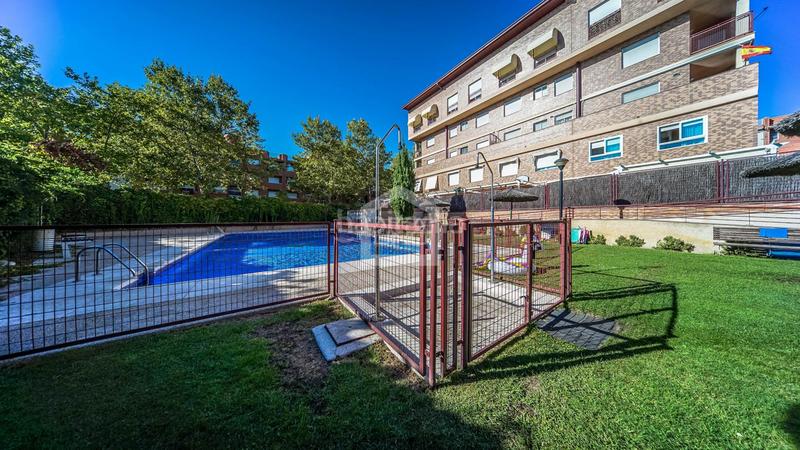 Foto a48fea11-dcf7-45d6-8900-334b5b3d8237. Duplex con riscaldamento parcheggio piscina in Parque Oeste-Fuente Cisneros Alcorcón