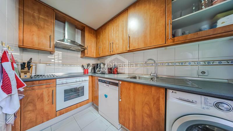 Foto c00db90c-6262-438a-8334-22ca3cdc7a0f. Duplex con riscaldamento parcheggio piscina in Parque Oeste-Fuente Cisneros Alcorcón